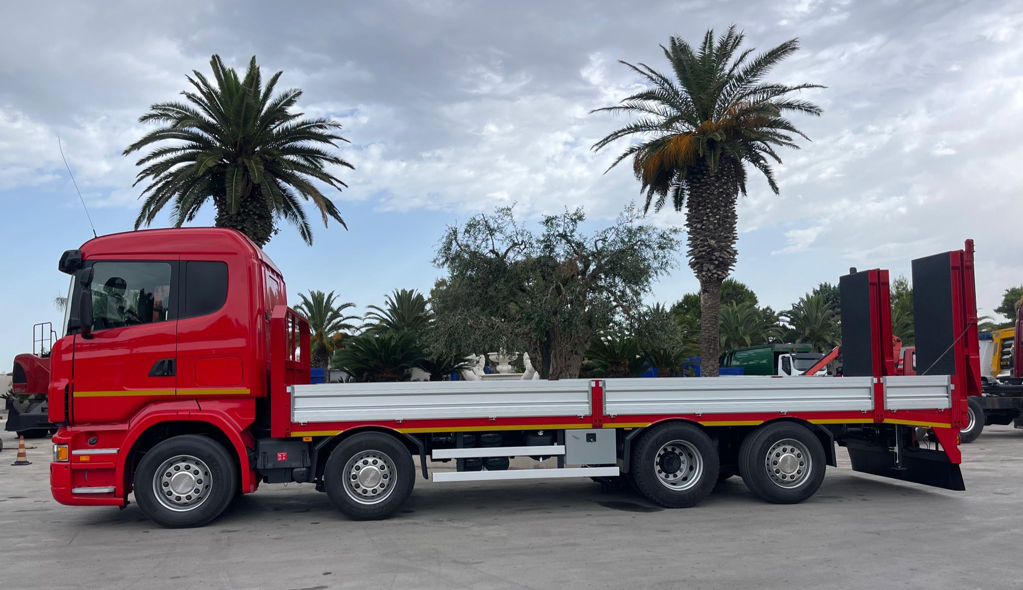 CARRELLONE SCANIA R420 4 ASSI 8X2 DEL 2007