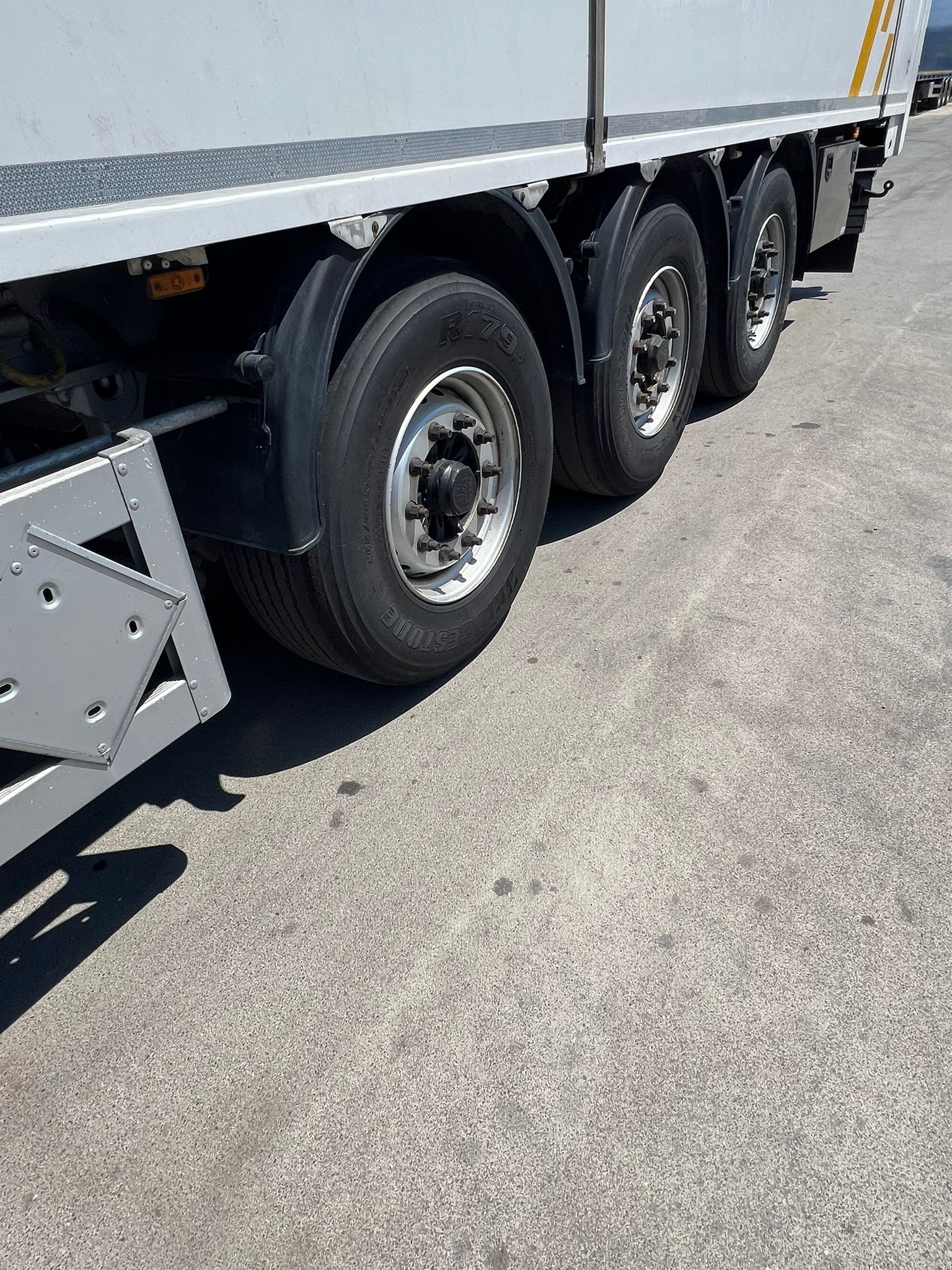 TRATTORE VOLVO FH540 EURO 6 + SEM.RIMORCHIO WALKING FLOOR