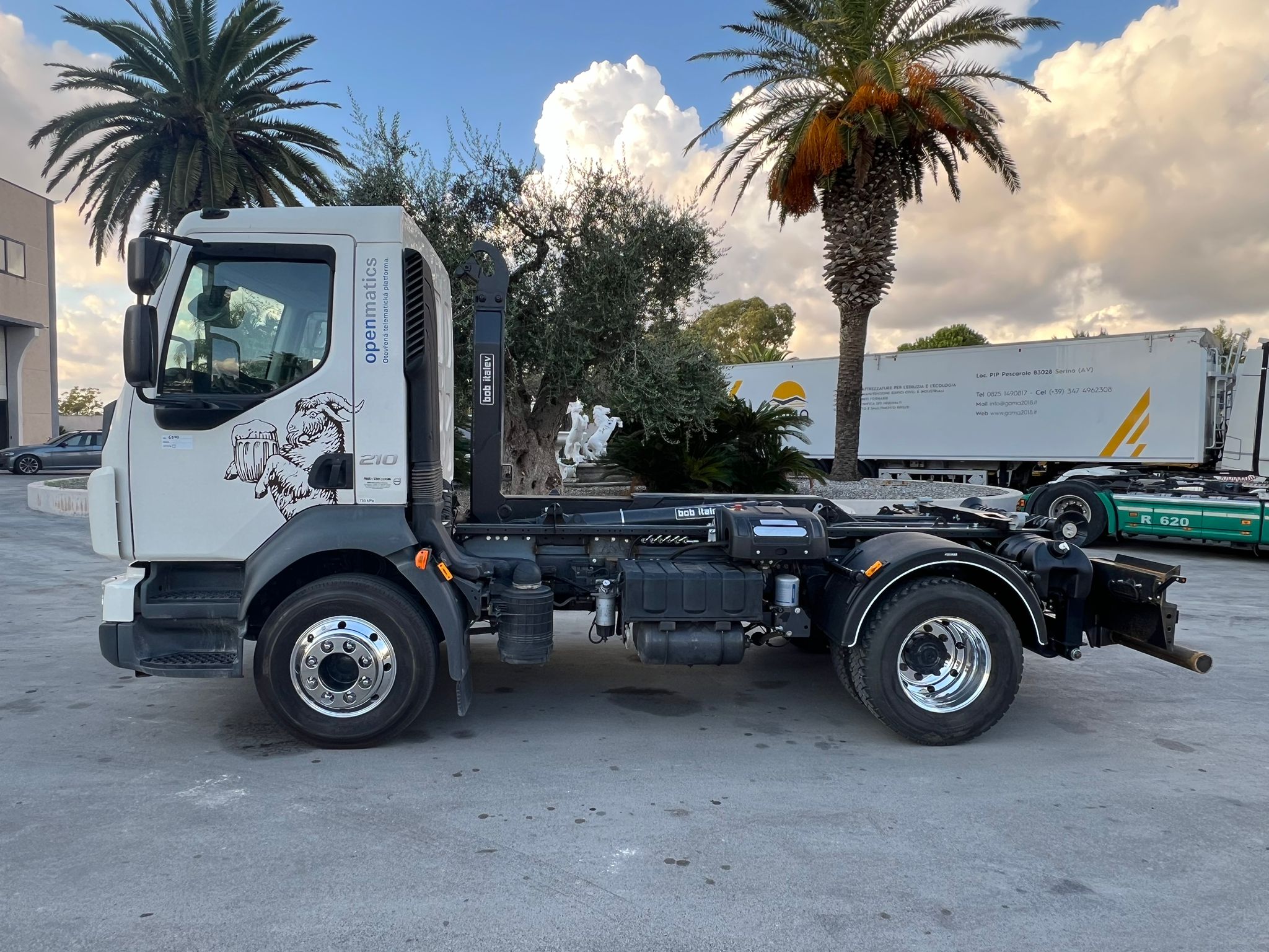 SCARRABILE VOLVO FL210 EURO 6 160 Q.LI