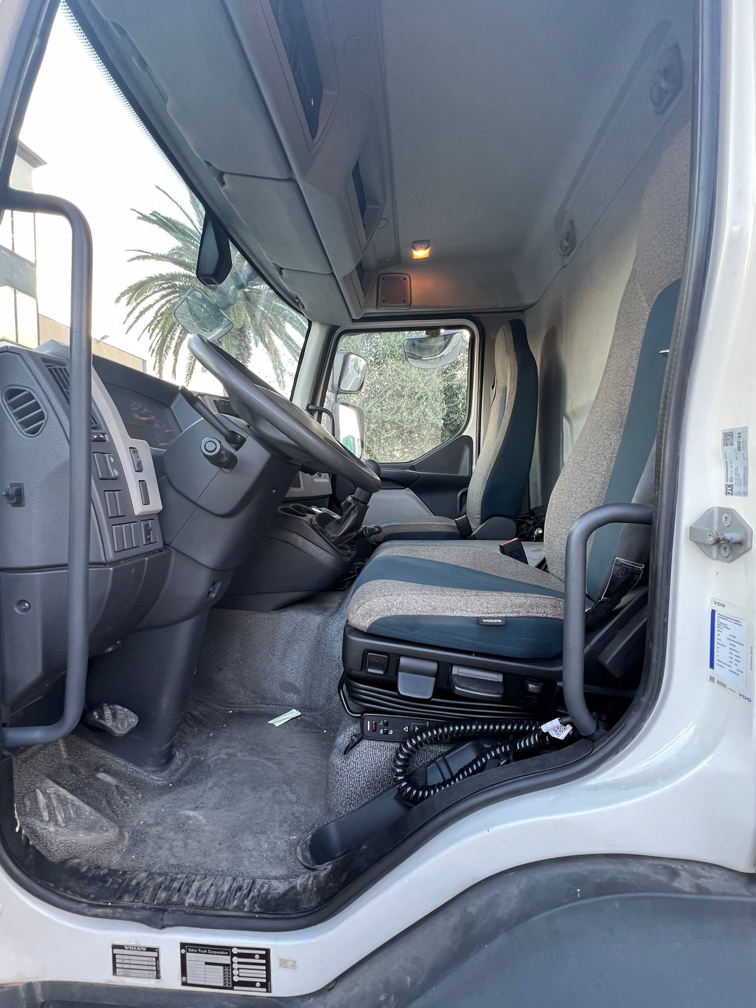 SCARRABILE VOLVO FL210 EURO 6 160 Q.LI