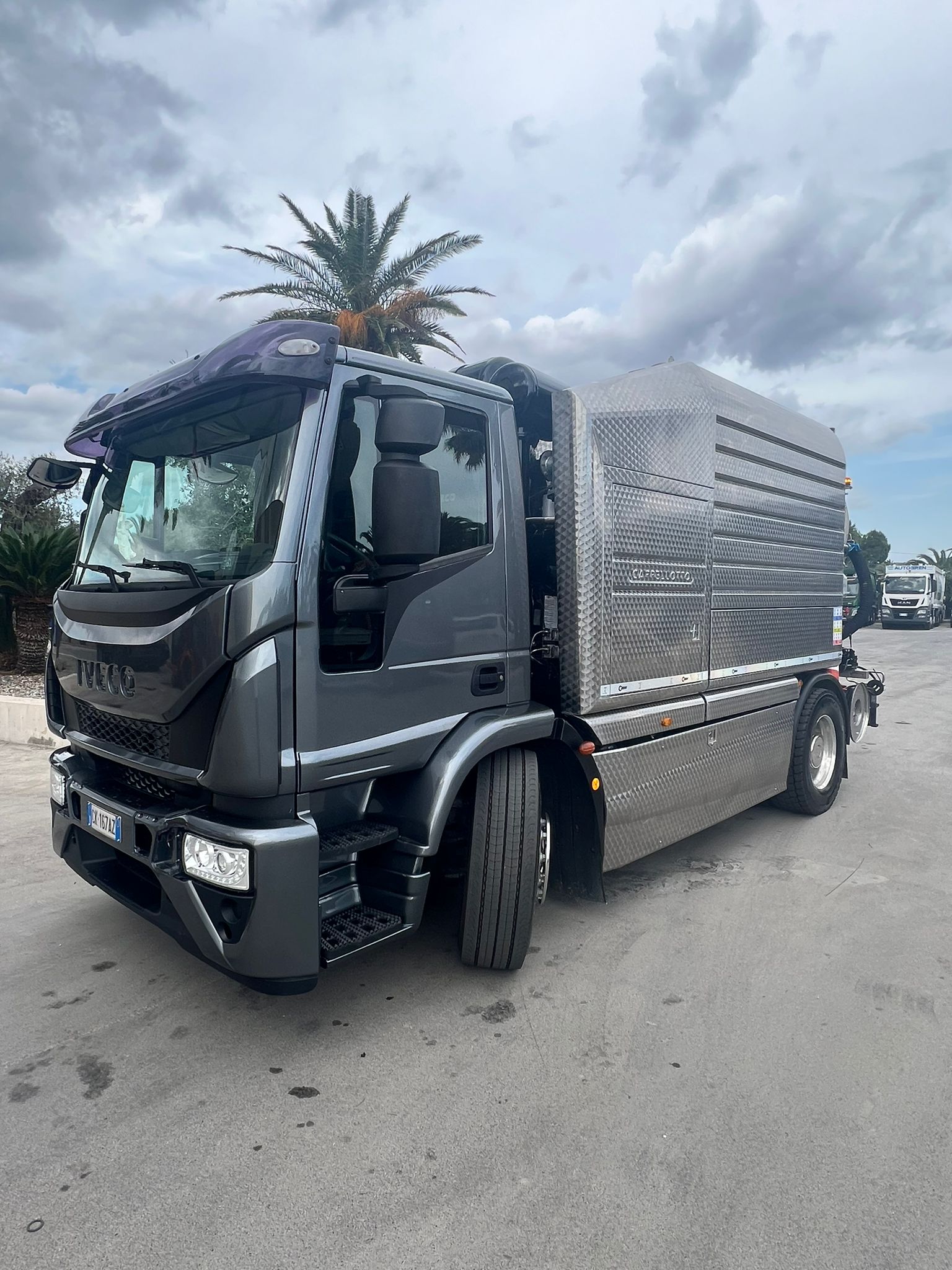 AUTOSPURGO IVECO 180.30 DEL 2011 EURO 5 CAPPELLOTTO