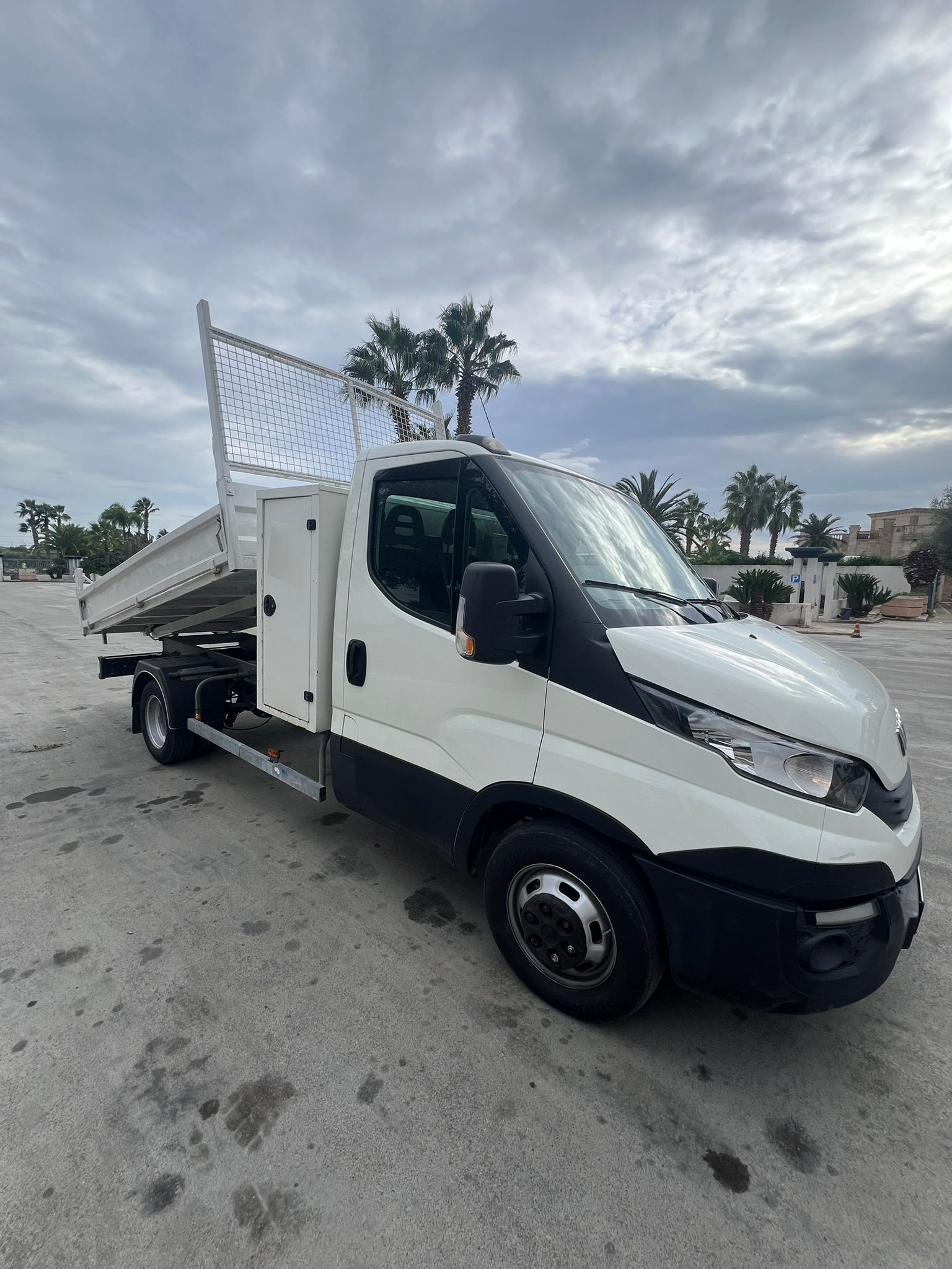 IVECO DAILY 35C12 DEL 2017 RIBALTABILE