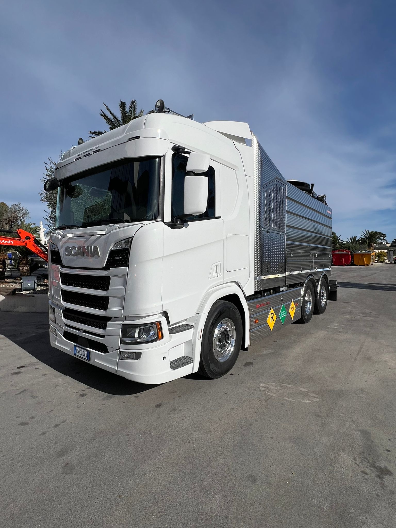 AUTOSPURGO SCANIA R500 EURO 6 CAPPELLOTTO ADR