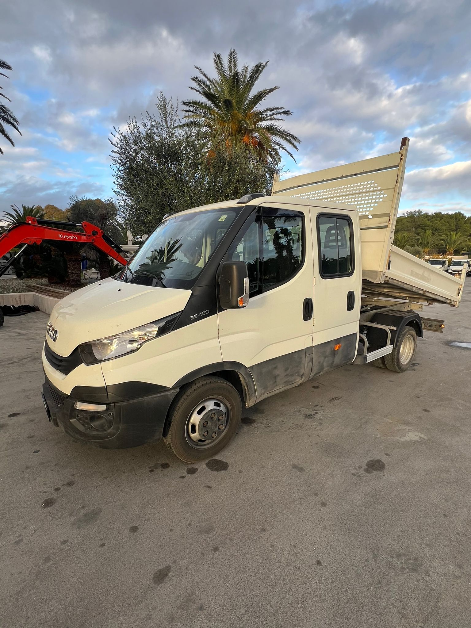 IVECO DAILY 35C12 DEL 04-2019 RIBALTABILE CABINA DOPPIA