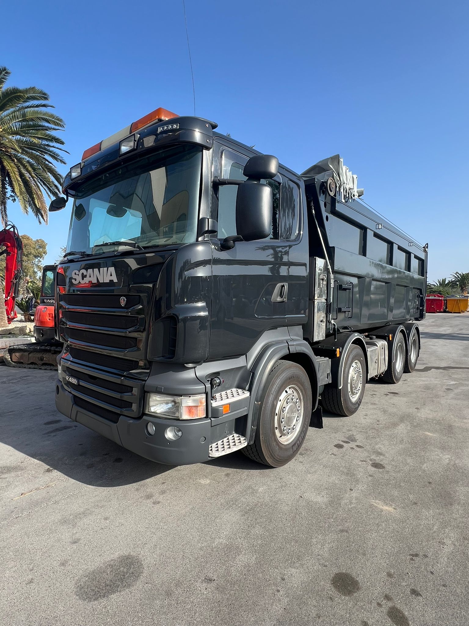 RIBALTABILE SCANIA R480 8X4 DEL 2013 EURO 5