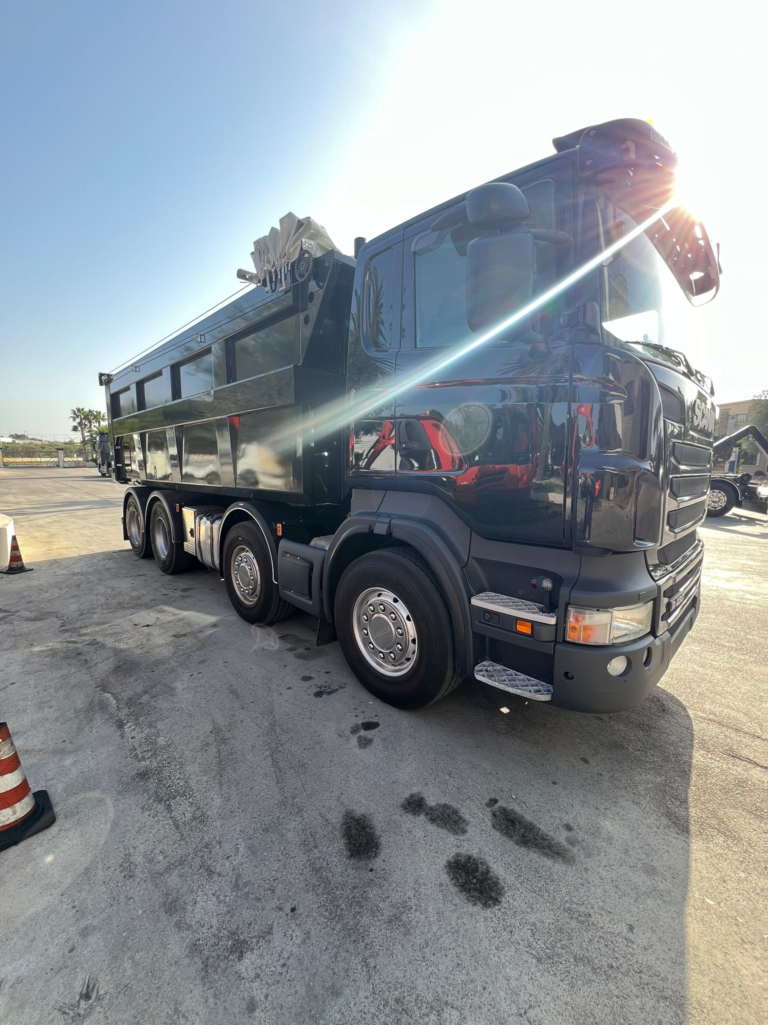 RIBALTABILE SCANIA R480 8X4 DEL 2013 EURO 5