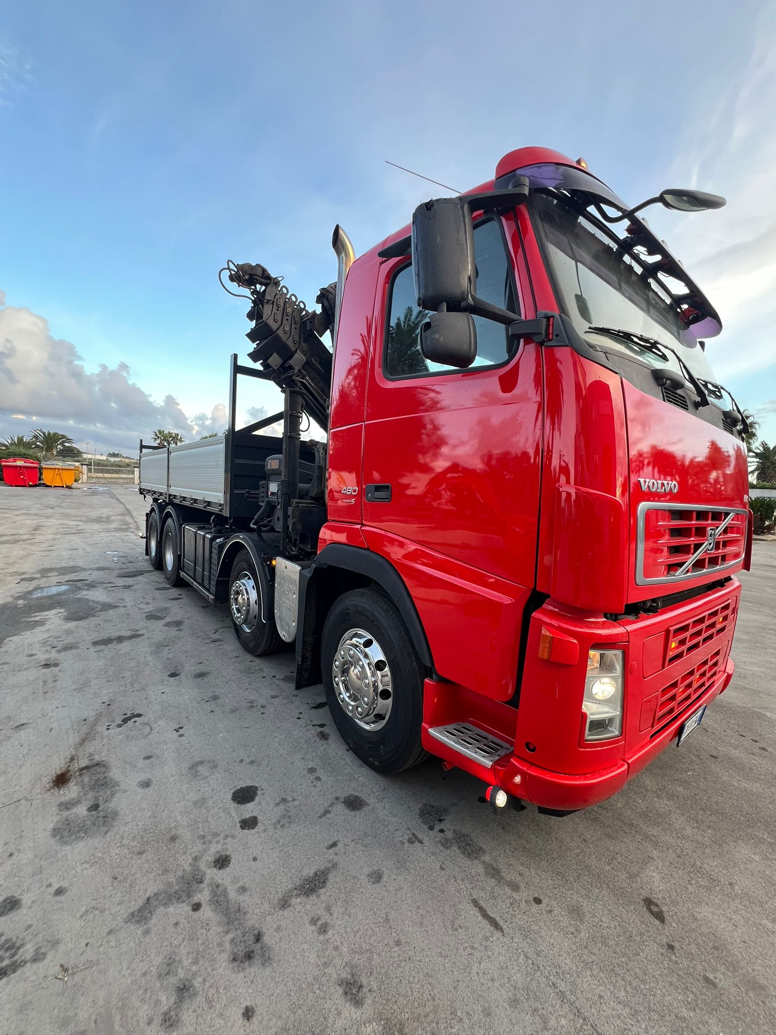 VOLVO FH480 EURO 5 CON GRU HIAB