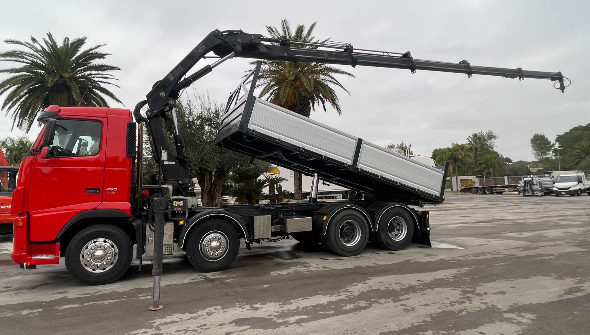 VOLVO FH480 EURO 5 CON GRU HIAB