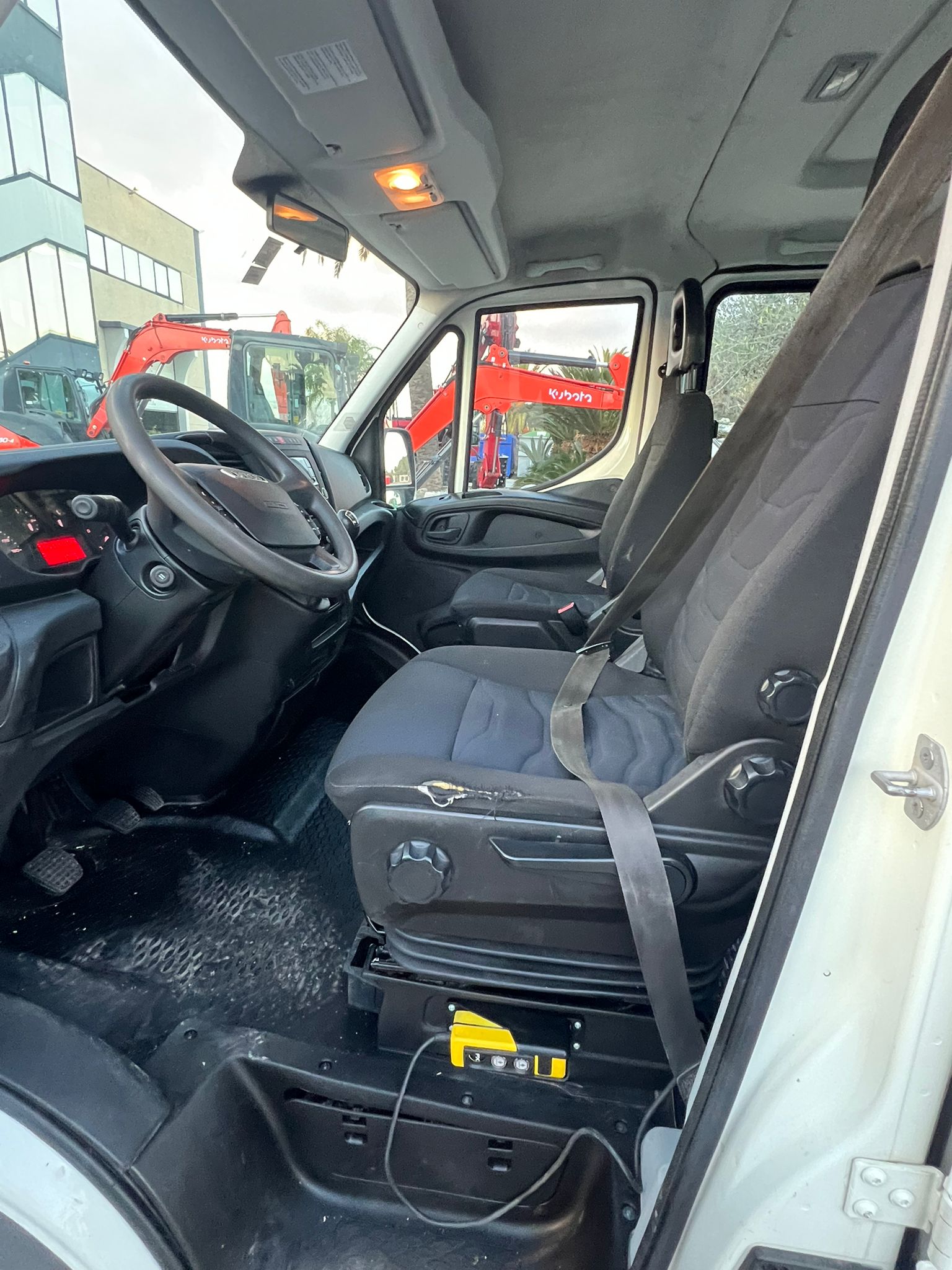 IVECO DAILY 35C12 DEL 03-2019 RIB. CAB. DOPPIA