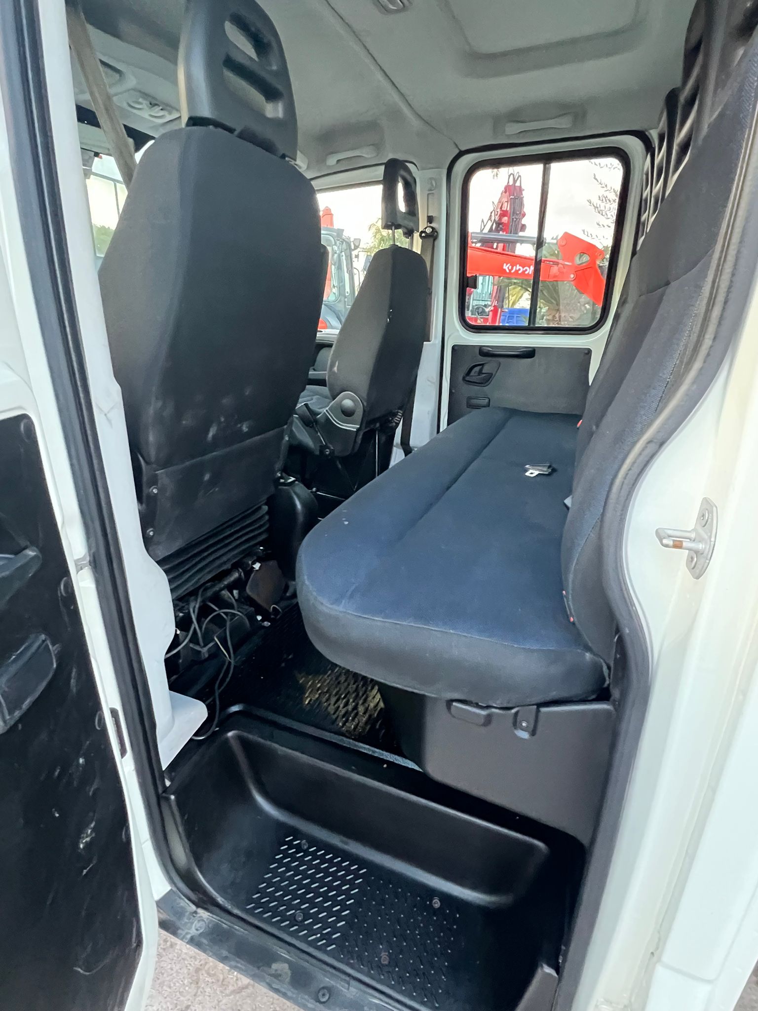 IVECO DAILY 35C12 DEL 03-2019 RIB. CAB. DOPPIA