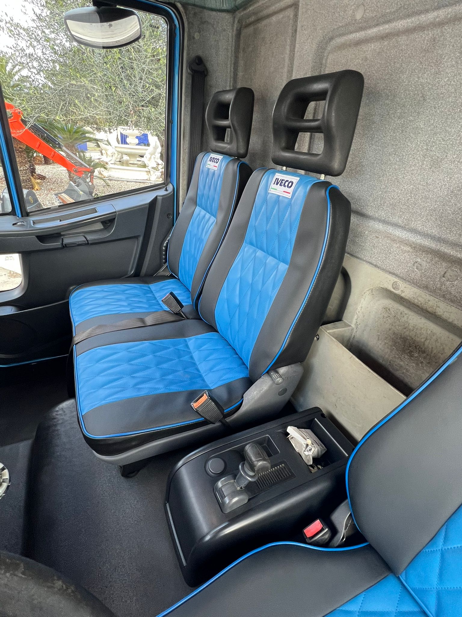 AUTOSPURGO IVECO 180E30 EURO 5 MORO ADR