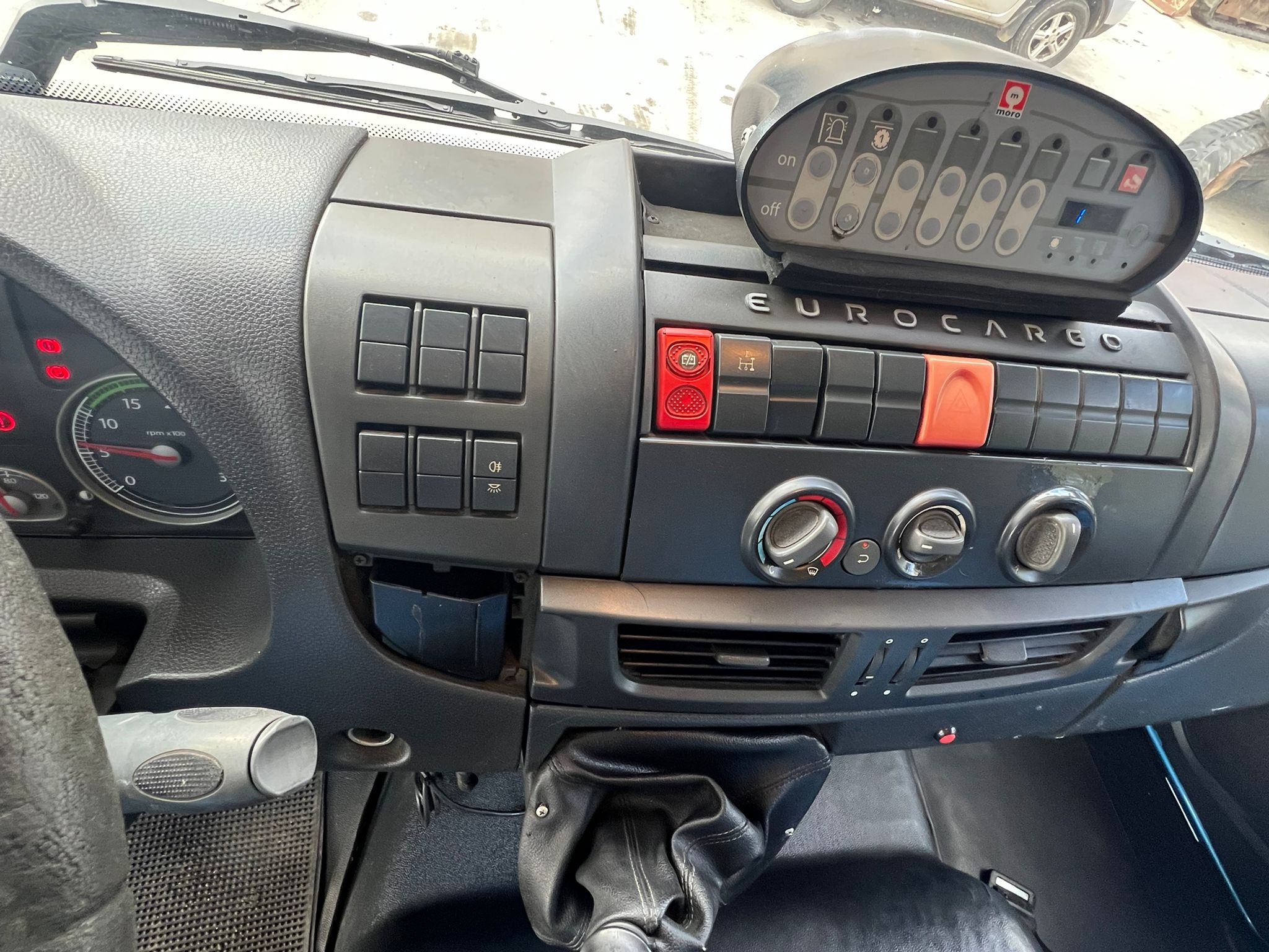 AUTOSPURGO IVECO 180E30 EURO 5 MORO ADR