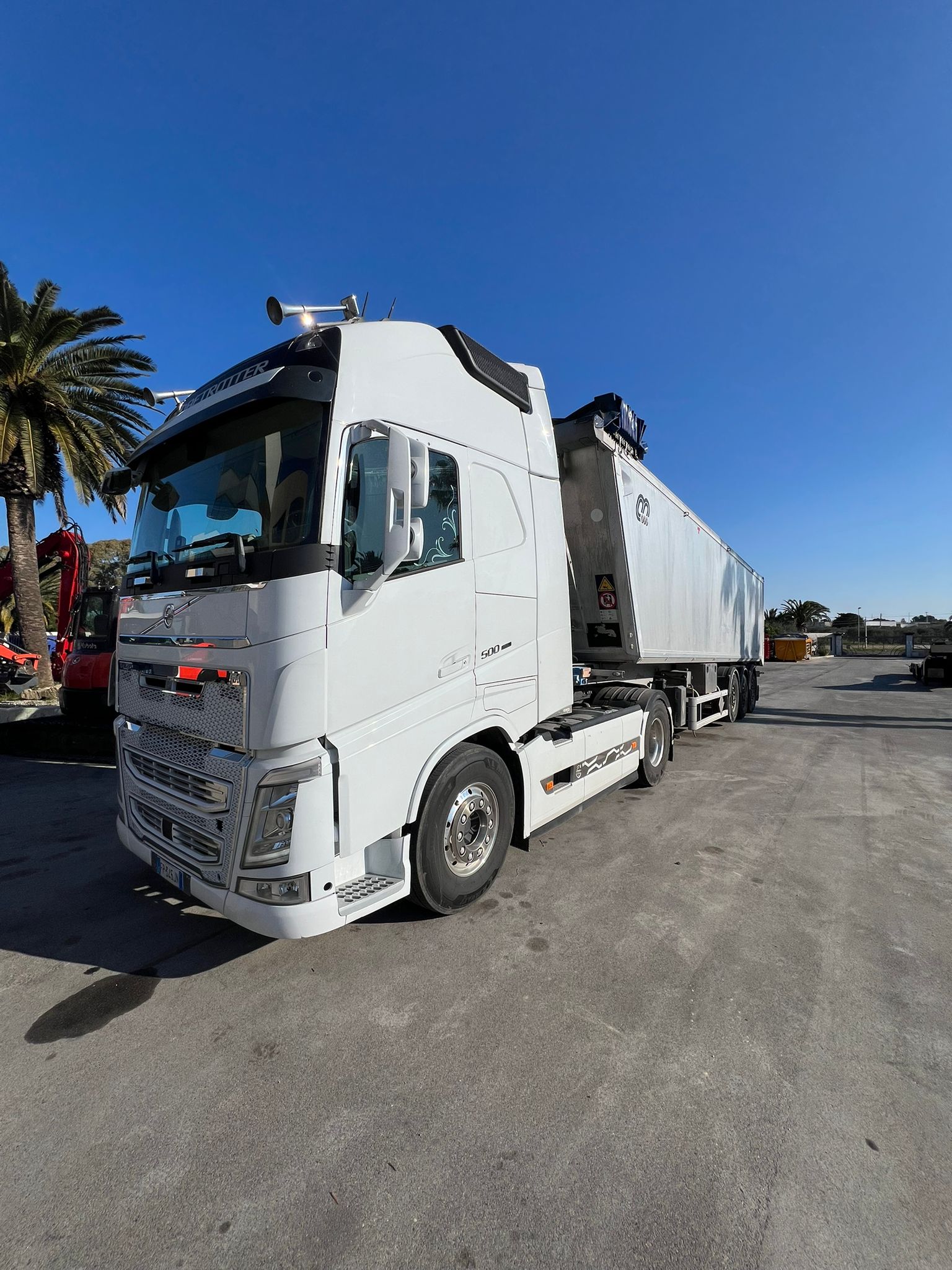 VOLVO FH500 EURO 6 + SEM.RIMORCHIO RIBALTABILE ADR