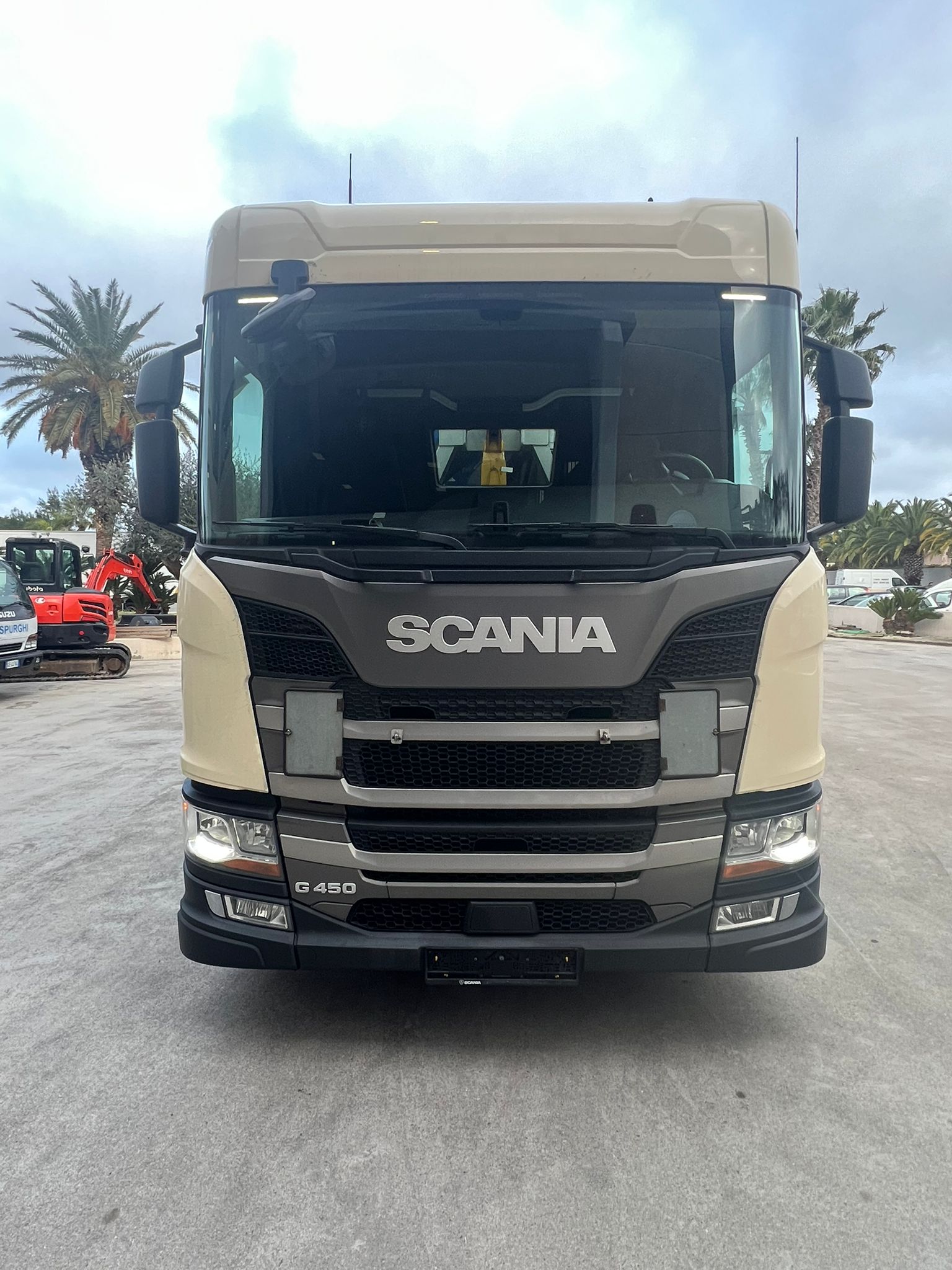 SCARRABILE SCANIA G450 EURO 6 CON CASSA GRU